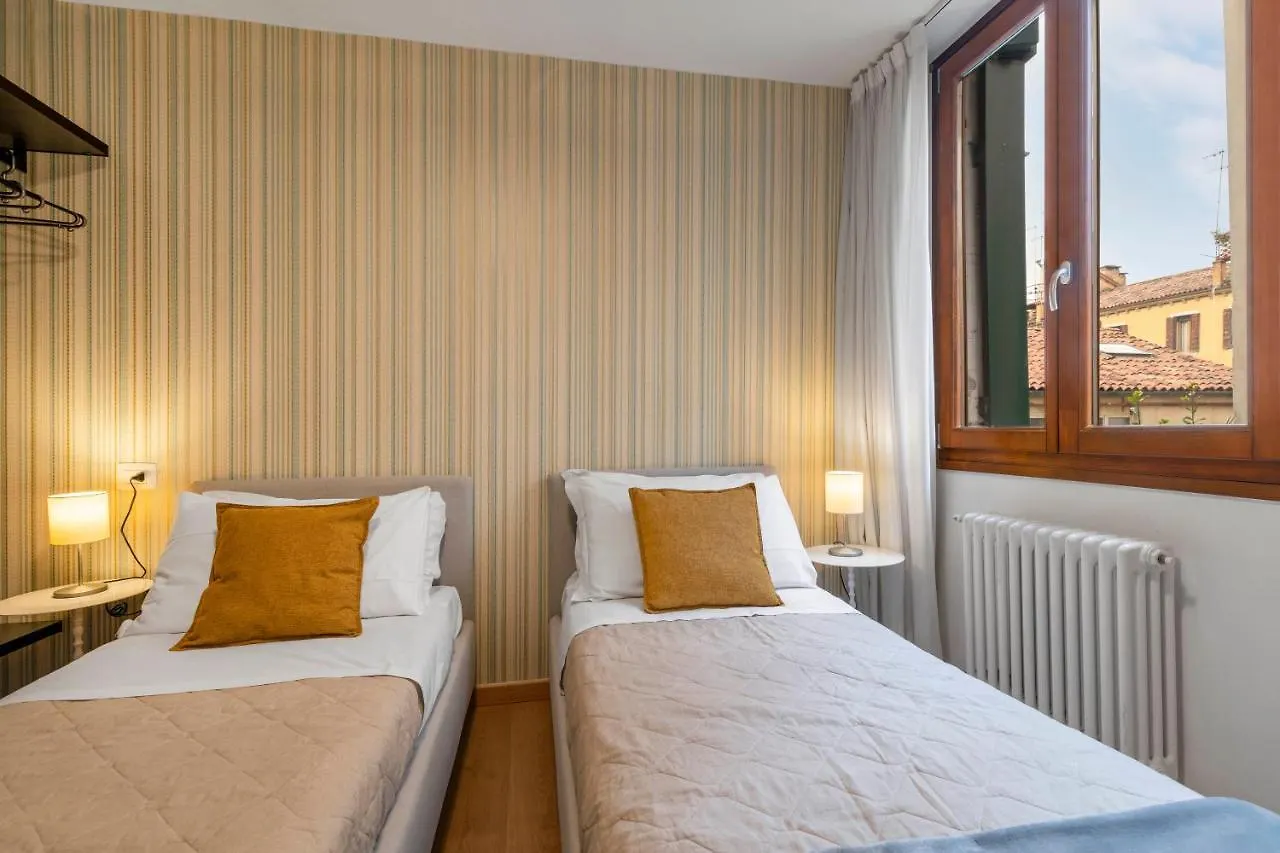 Guglie Design Apartments Venezia 0*,  Italia