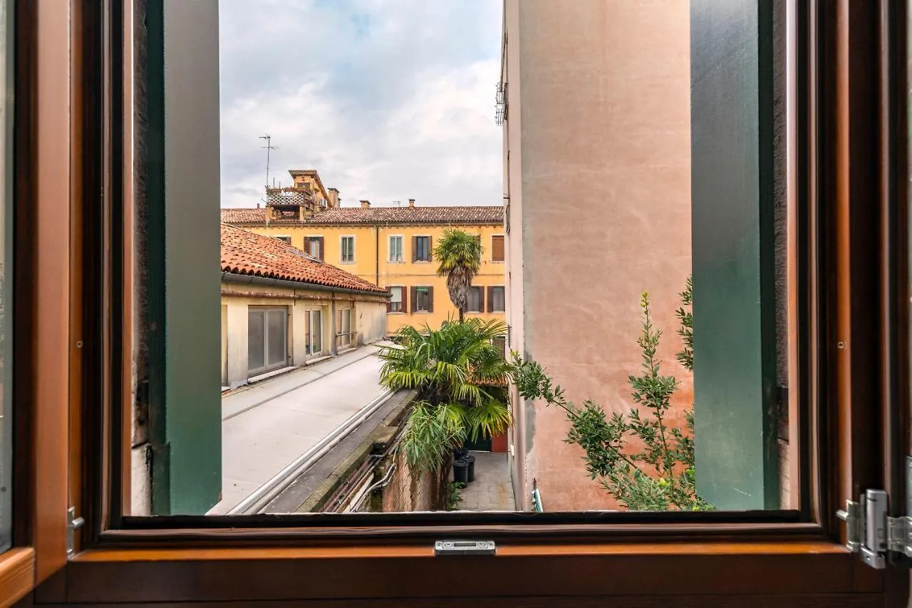 Guglie Design Apartments Venezia Italia
