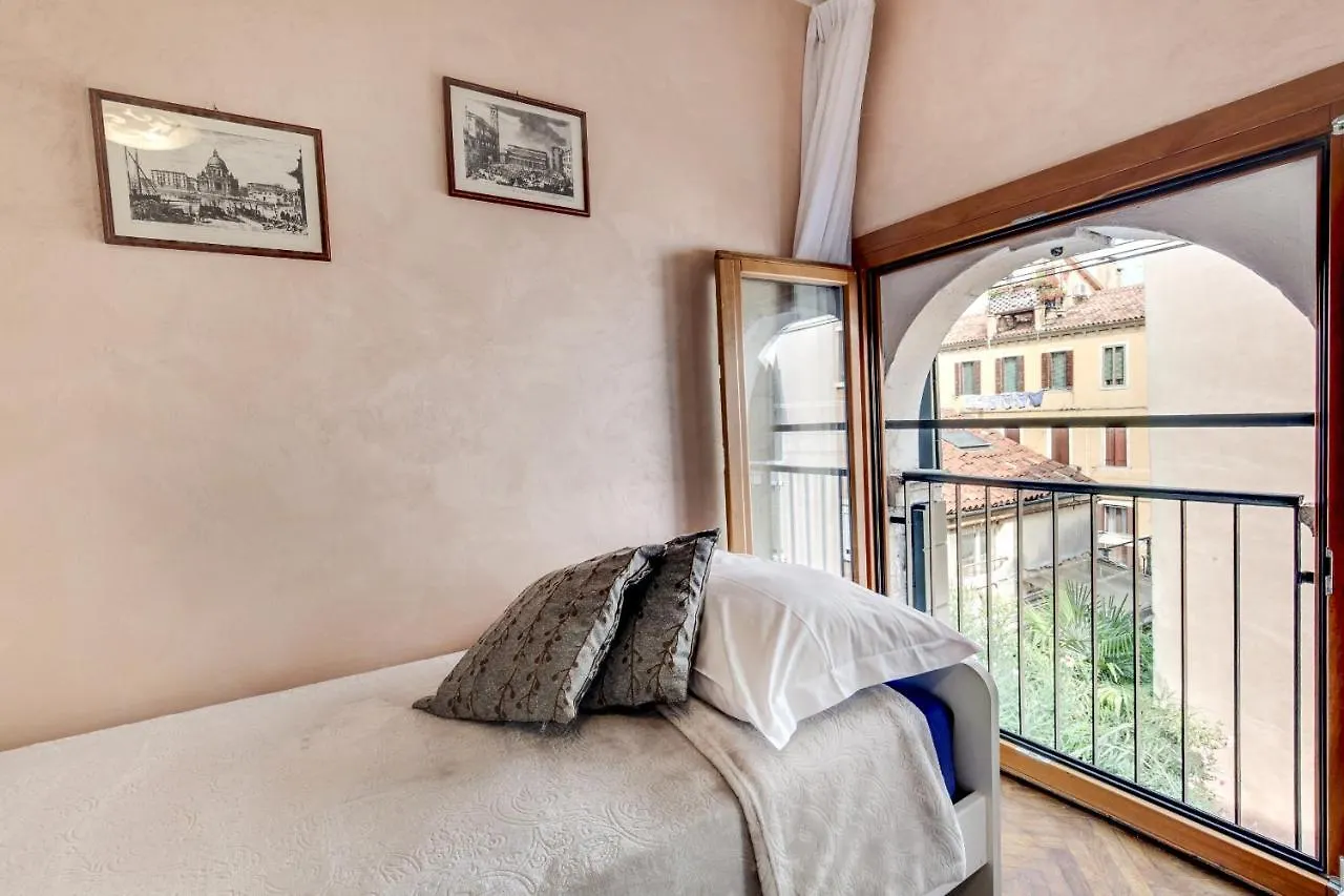 Guglie Design Apartments Velence